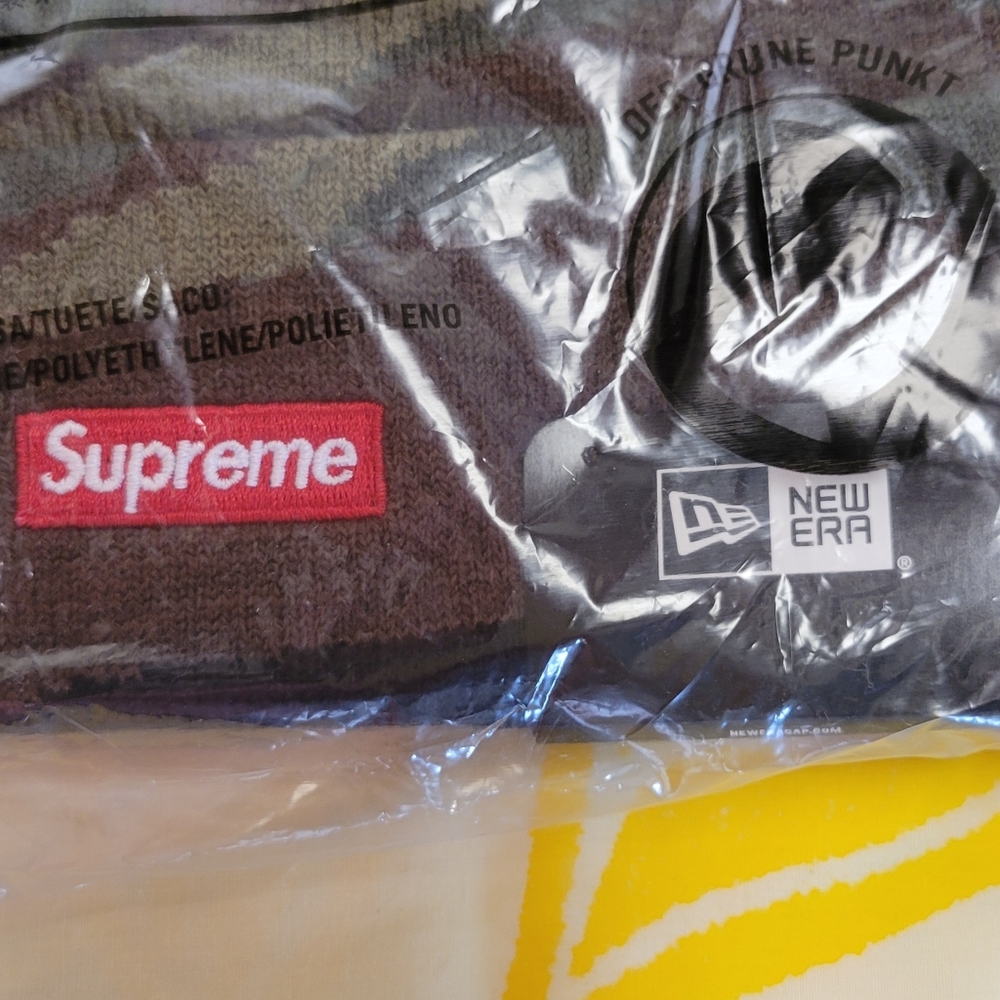Authentic Supreme - Picture 3 of 4